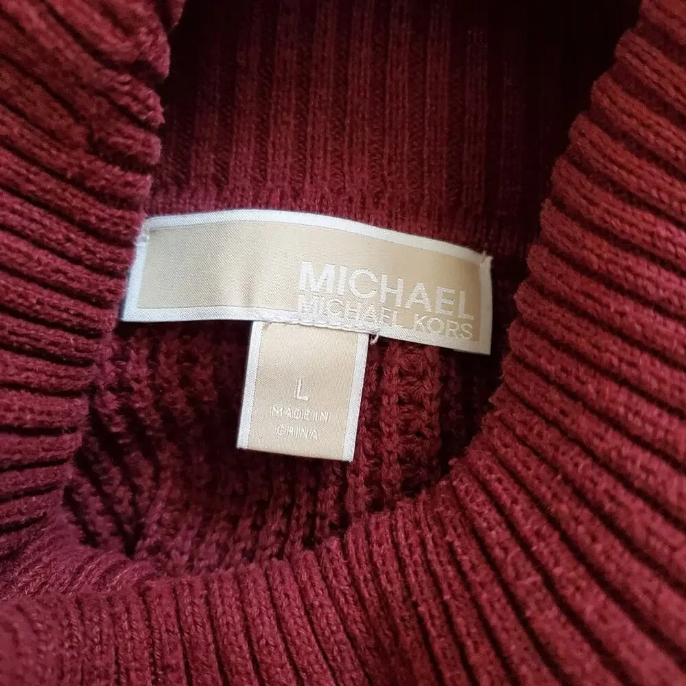 Michael Kors stay cozy